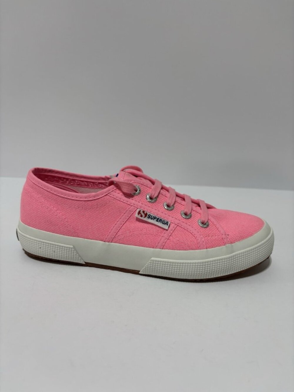 Superga Women’s 2750 Cotu Classic Sneakers Hot Pink, Size 6.5 M